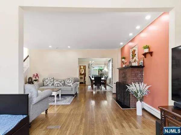 166 Summit Cross, Rutherford, NJ 07070