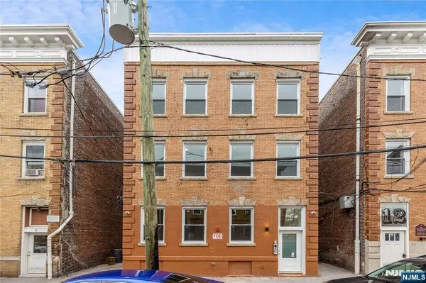 10 School ST #7, Passaic, NJ 07055