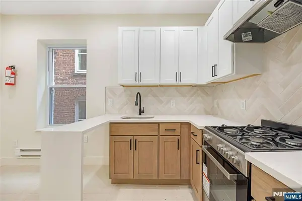 10 School ST #7, Passaic, NJ 07055