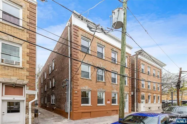 10 School ST #7, Passaic, NJ 07055