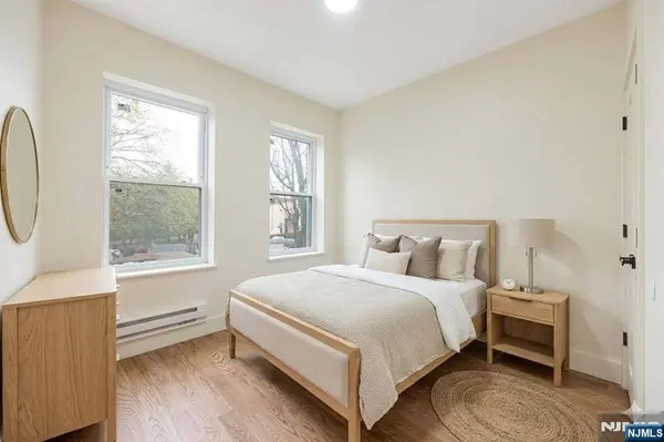 10 School ST #4, Passaic, NJ 07055