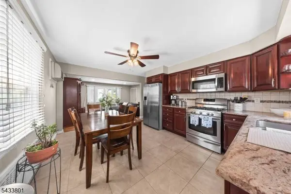 23 Homcy Pl, Clifton City, NJ 07011