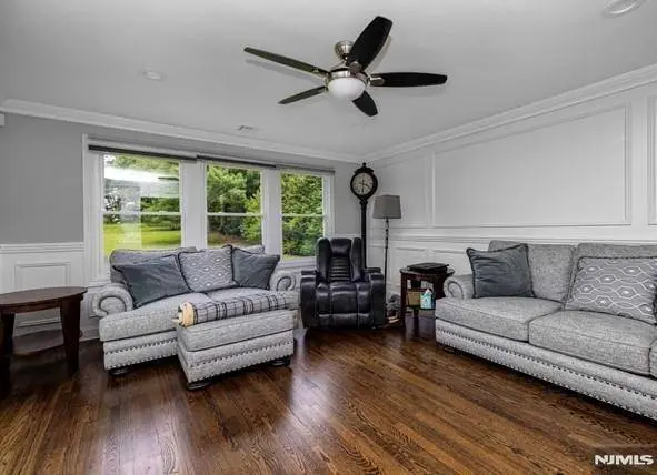 150 Fremont AVE, Park Ridge, NJ 07656