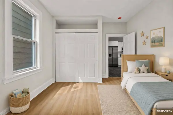 28 Riverside PL #1, Garfield, NJ 07026