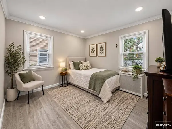 18-20 Emerson AVE, Paterson, NJ 07502