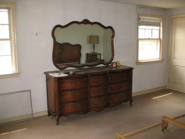 16 Belle Ave, Paterson City, NJ 07522