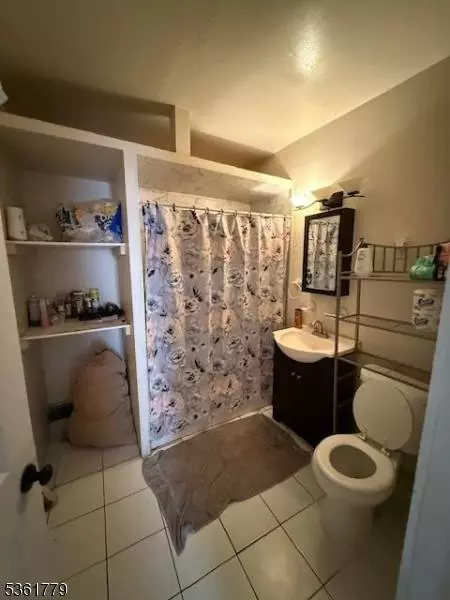 286 N 6Th St, Prospect Park Boro, NJ 07508