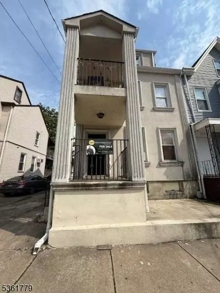 286 N 6Th St, Prospect Park Boro, NJ 07508