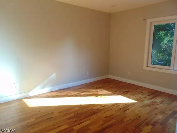 108-110 Mill St, Paterson City, NJ 07501