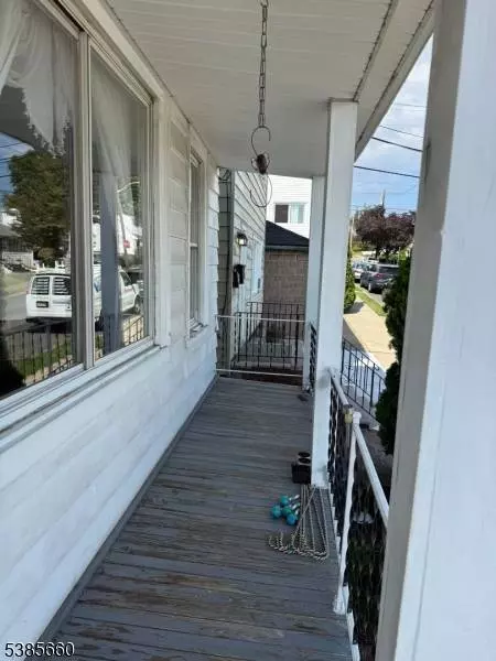 387 Hobart Ave, Haledon Boro, NJ 07508