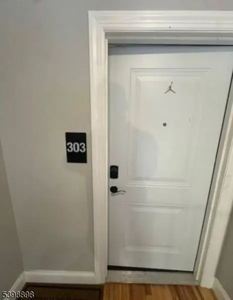 474 10Th Ave #303, Paterson City, NJ 07514