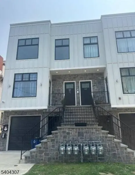 619 E 26Th St #201, Paterson City, NJ 07504