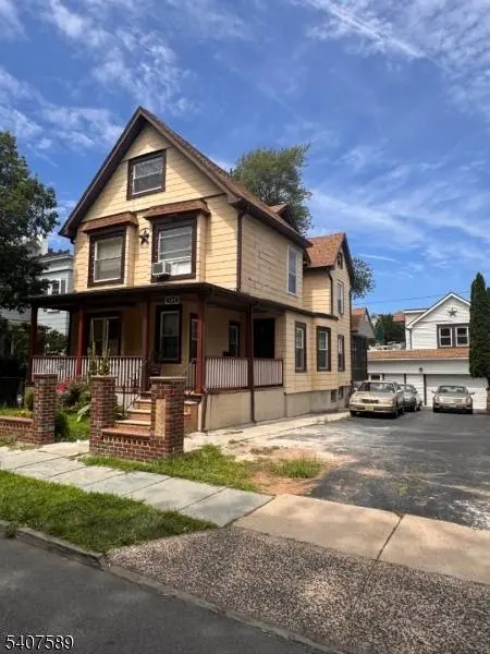 120 Norman St, East Orange City, NJ 07017