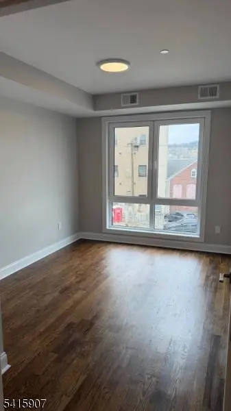 587 River St #205, Paterson City, NJ 07524