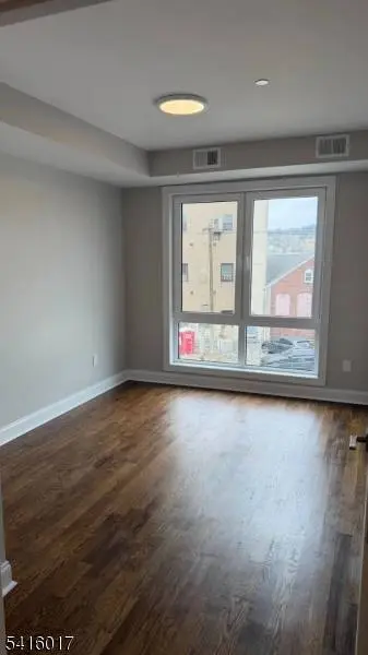 587 River St #301, Paterson City, NJ 07524