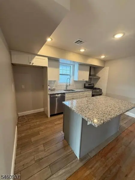 111 E 22nd St #201, Paterson City, NJ 07514