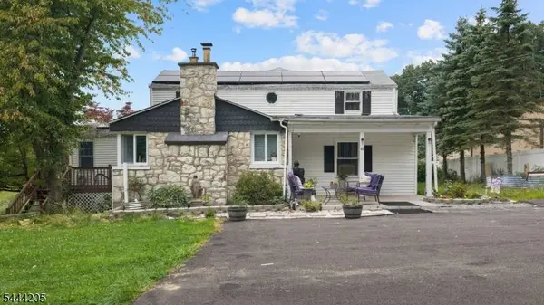 49 Hillcrest Dr