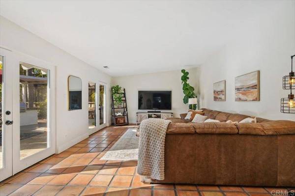 1065 Cypress DR, Vista, CA 92084