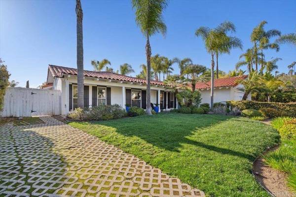 1065 Cypress DR, Vista, CA 92084