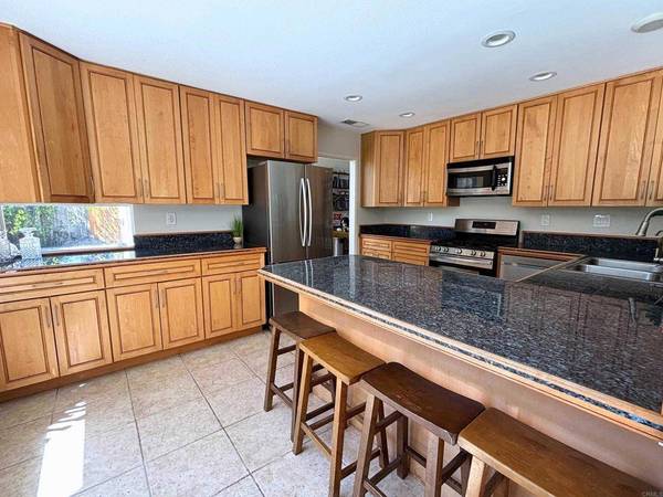 4993 Calle Sobrado, Oceanside, CA 92056