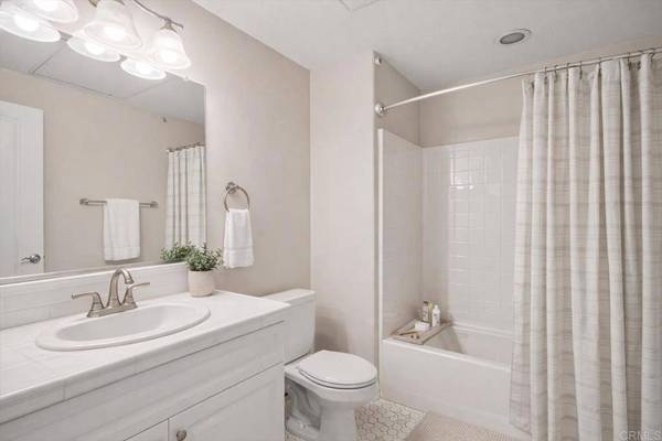 23 Via Montisi, Santee, CA 92071