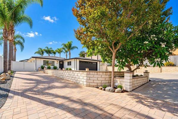 2421 Green Meadow WAY, Vista, CA 92083