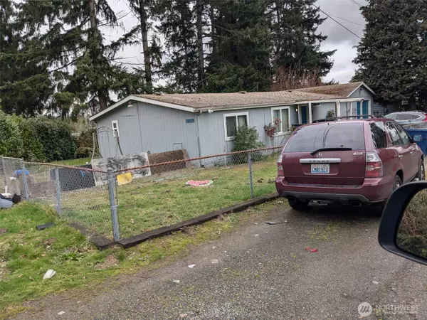 18020 4th AVE S, Burien, WA 98148