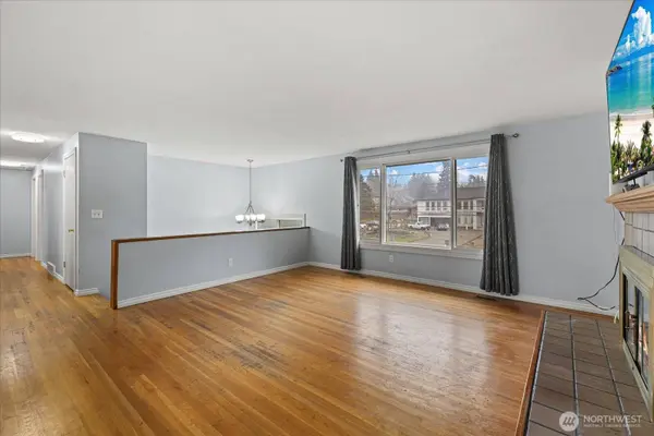 13729 8th AVE S, Burien, WA 98168