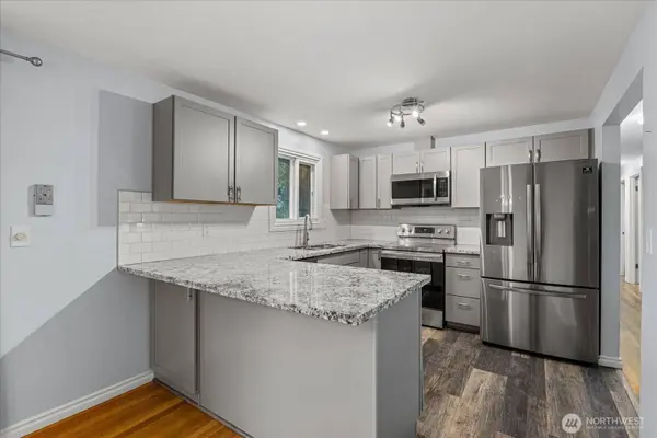 13729 8th AVE S, Burien, WA 98168