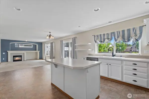 11820 126th Street Ct E, Puyallup, WA 98374
