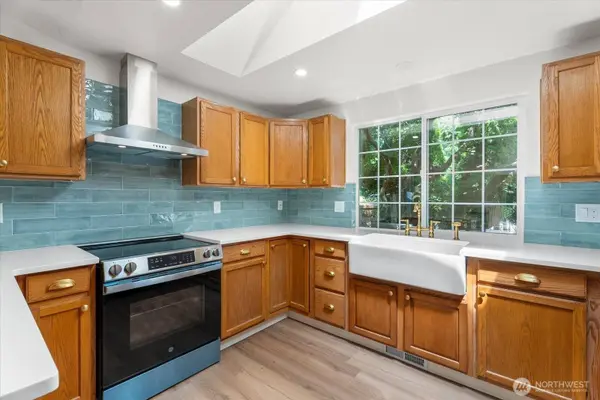 2901 Applehill CT NE, Olympia, WA 98506