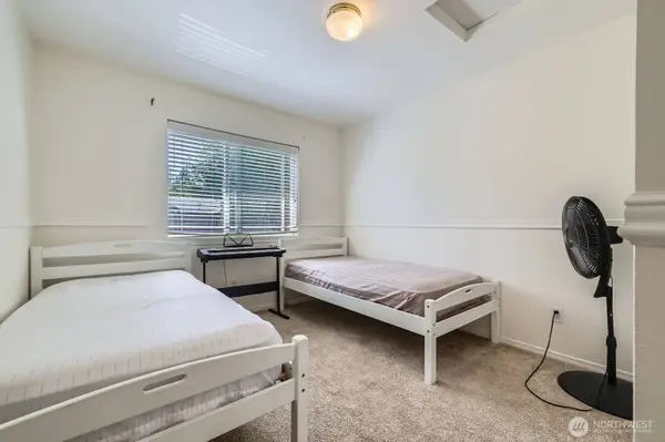 1131 115th ST SW #J3, Everett, WA 98204