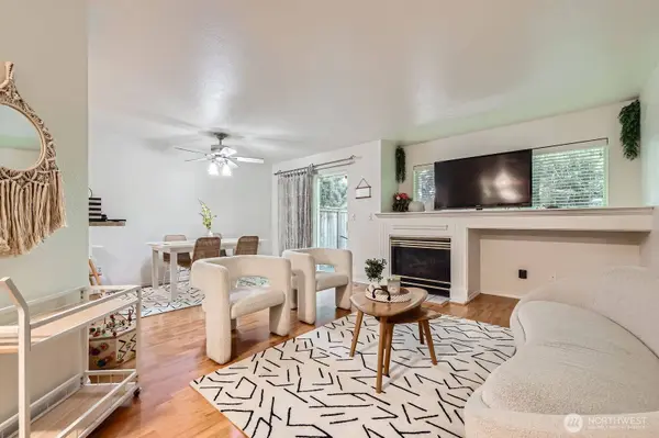 1131 115th ST SW #J3, Everett, WA 98204