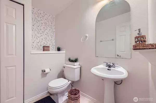 1131 115th ST SW #J3, Everett, WA 98204