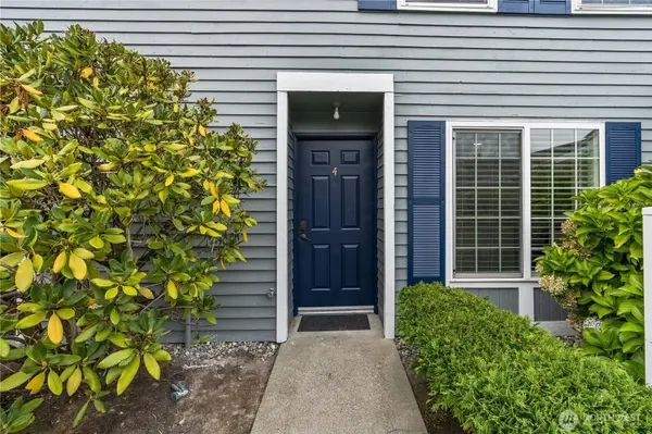 5736 S 238th CT #E4, Kent, WA 98032