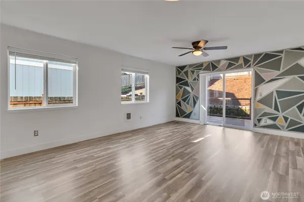 1525 S G Street, Tacoma, WA 98405