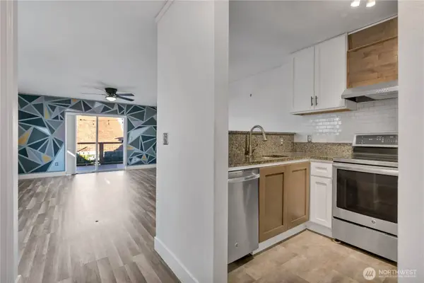 1525 S G Street, Tacoma, WA 98405