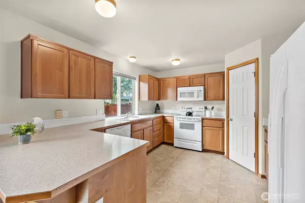 18104 71st AVE E, Puyallup, WA 98375