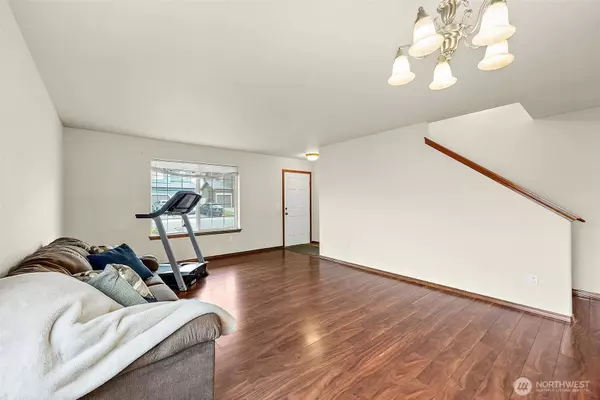 18104 71st AVE E, Puyallup, WA 98375