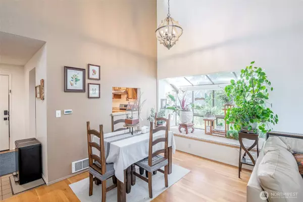 15266 Sunwood BLVD #D31, Tukwila, WA 98188