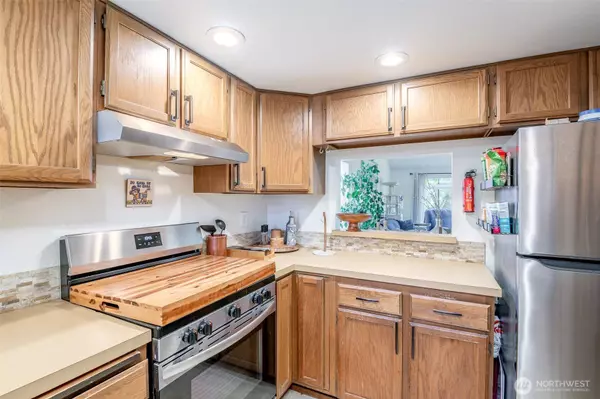 15266 Sunwood BLVD #D31, Tukwila, WA 98188