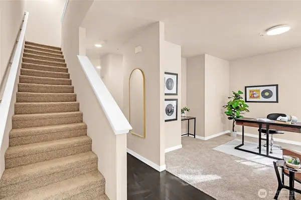 2129 NW Tulus Dr, Issaquah, WA 98027