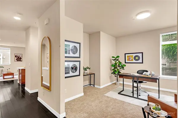 2129 NW Tulus Dr, Issaquah, WA 98027