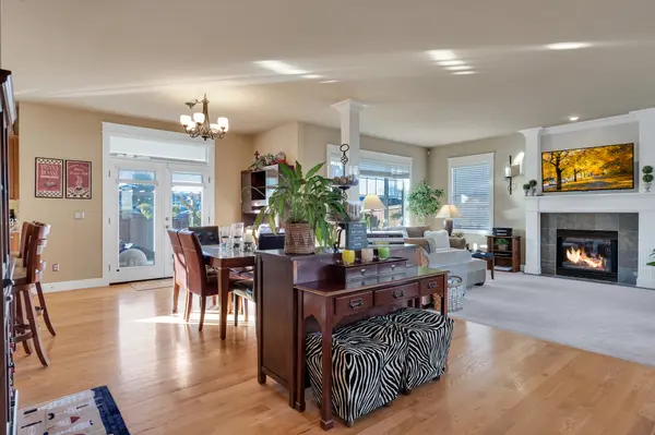 7228 Rosemount Cir, Tacoma, WA 98465-1529