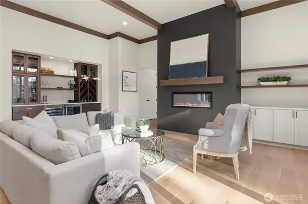 541 SW 366th ST #1, Federal Way, WA 98023