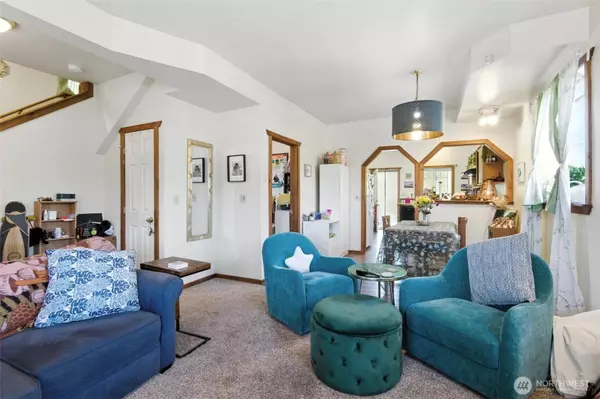 1215 S 16th ST, Tacoma, WA 98405