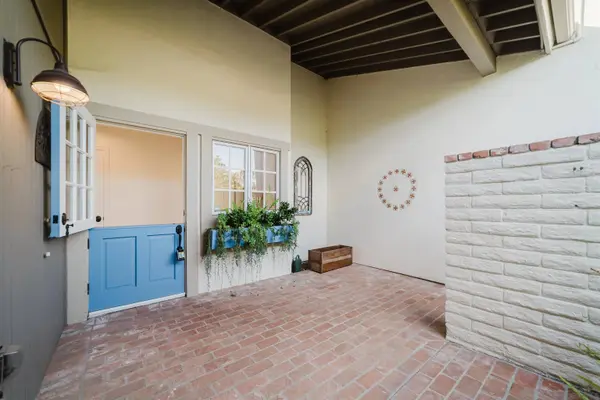 139 Sinaloa Court, Solana Beach, CA 92075