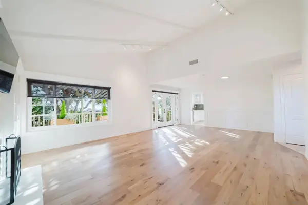 139 Sinaloa Court, Solana Beach, CA 92075
