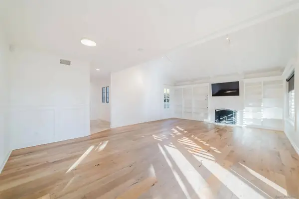 139 Sinaloa Court, Solana Beach, CA 92075
