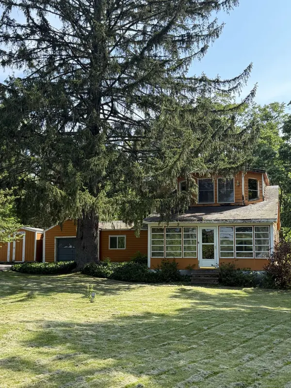 31 Obtuse Road South, Brookfield, CT 06804